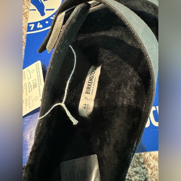 Birkenstock Sandals 🖤 - Picture 7 of 13